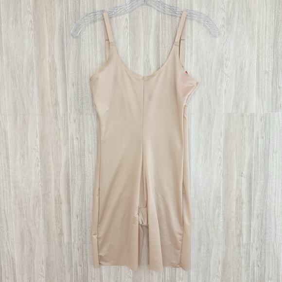 SPANXshape Bodysuit Size Small Invisible Open-Bust Mid-Thigh Champagne Beige - Picture 4 of 16